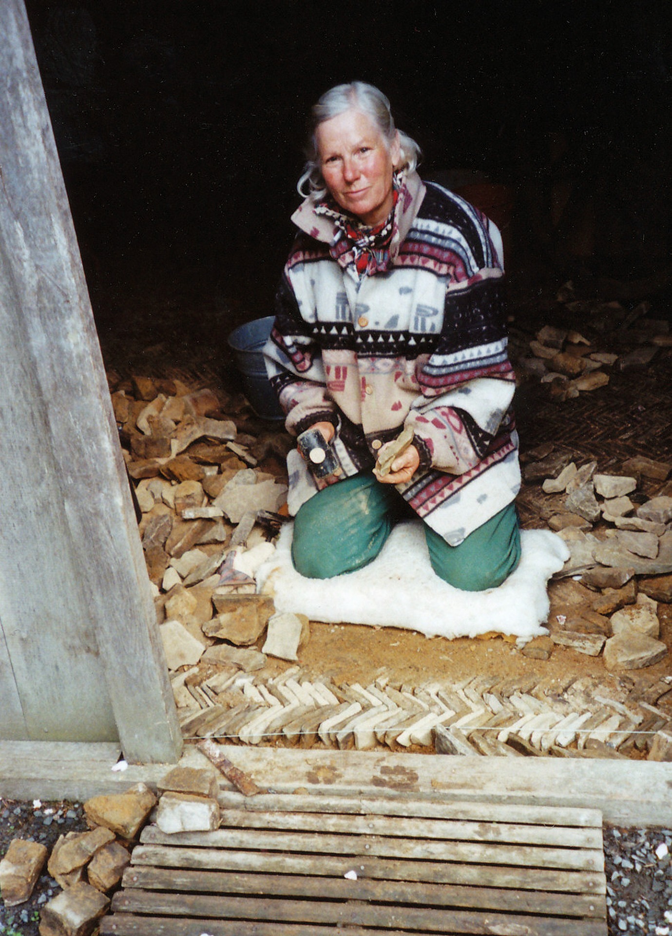 Im Jahr 2006 wurde der Tennenboden teilweise neu gepflastert